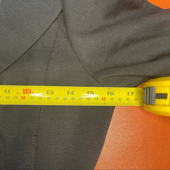 Elizabeth and James Blazer Size 10 - Picture 8 of 9